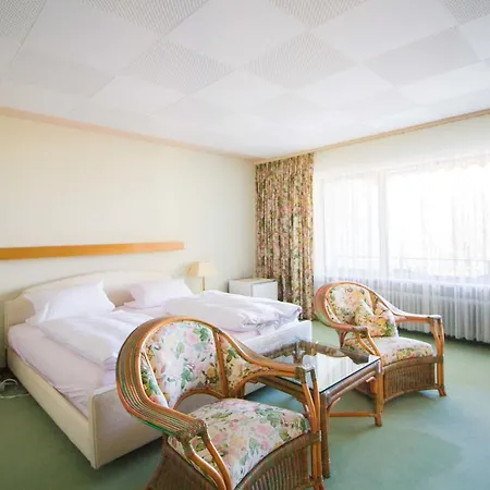 斯坦瓦尔德酒店 酒店 4*