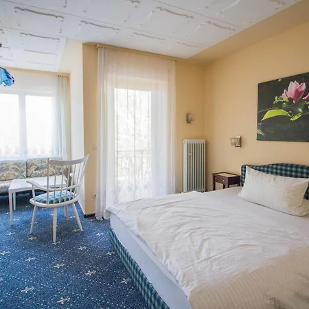 斯坦瓦尔德酒店 酒店